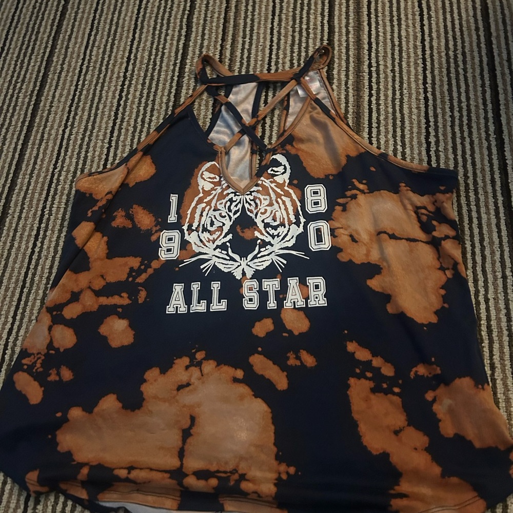 No Boundaries Dark Blue and Brown/Orange Tiger Graphic Tank Top
